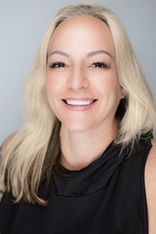 Ivette Brosz